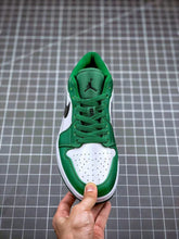 Cargar imagen en el visor de la galería, Casual Sports Shoes Breathable Sneaekrs Running Shoes