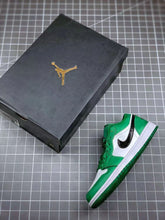 Cargar imagen en el visor de la galería, Casual Sports Shoes Breathable Sneaekrs Running Shoes