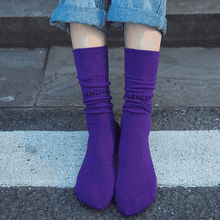 Cargar imagen en el visor de la galería, Fashion Socks Unisex Letters Printing Socks Cotton Socks