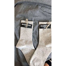 Cargar imagen en el visor de la galería, Cool Letter Print Socks Cotton Socks White Socks