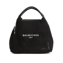 Cargar imagen en el visor de la galería, Canvas  Logo Print Bag Rucksack
