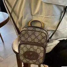 Cargar imagen en el visor de la galería, New Fashion Womens Vintage Bag  Pu Leather Cross Body Shoulder Messenger Bag Small square bag
