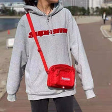 Cargar imagen en el visor de la galería, Sports mobile phone bag running wrist bag small coin purse
