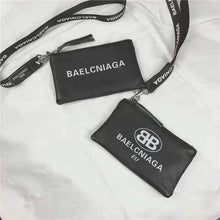 Cargar imagen en el visor de la galería, Black Bag Clutch Bag
